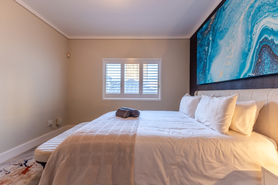 To Let 3 Bedroom Property for Rent in Sea Point Western Cape